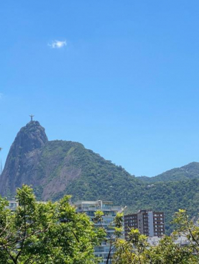 Apartamento mobiliado na Urca